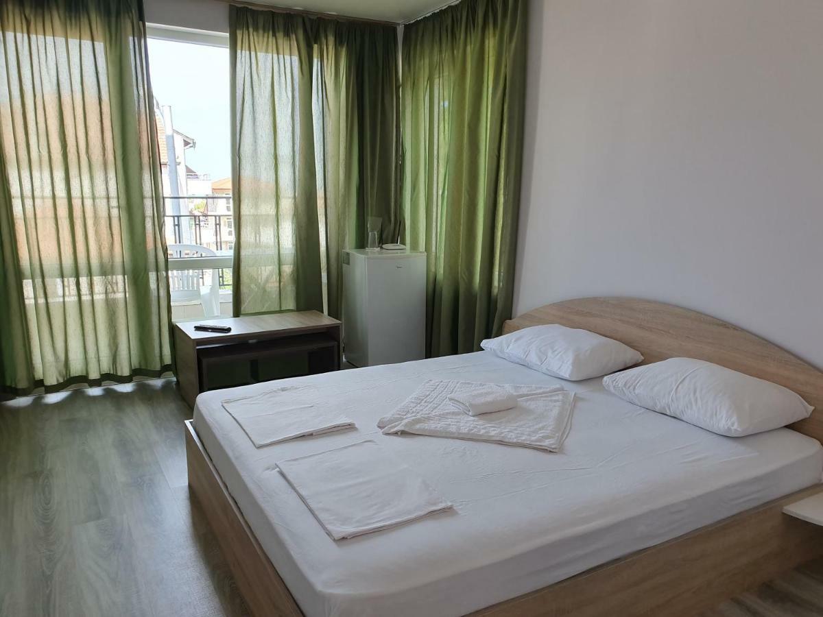 Hotel Family House Manolov Obsor Exterior foto